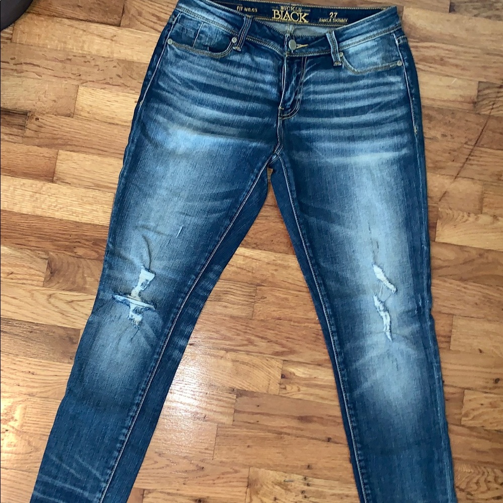 Women’s Buckle Black Label Skinny Jeans size 27